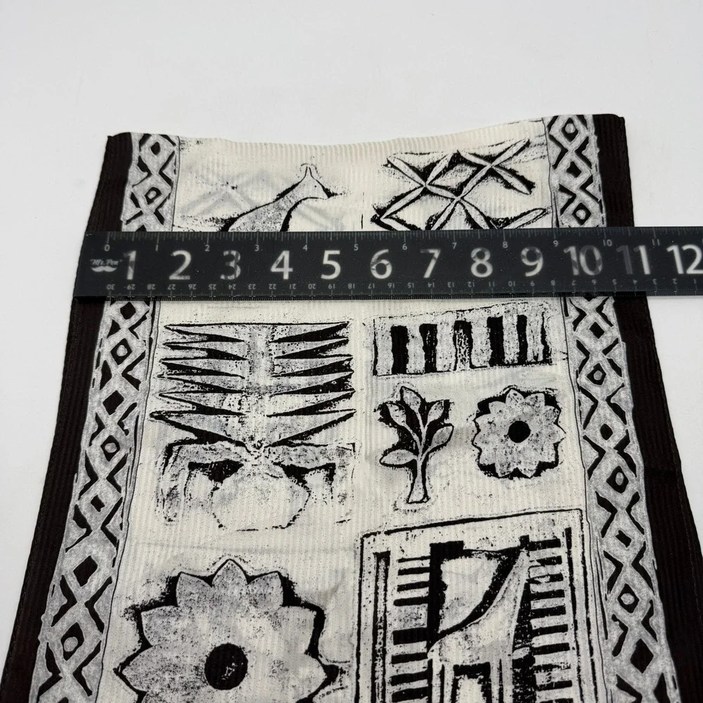 Jones New York Silk Scarf Brown Cream Giraffe Woodblock Print Ribbed 10x52